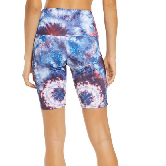 Free People Onzie Fourth tie dye bike shorts - Picture 3 of 4